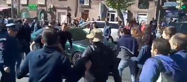 Улица Корьюна 16 апреля 2018. Видео Улица Корьюна 16 апреля 2018. Видео - Sputnik Армения