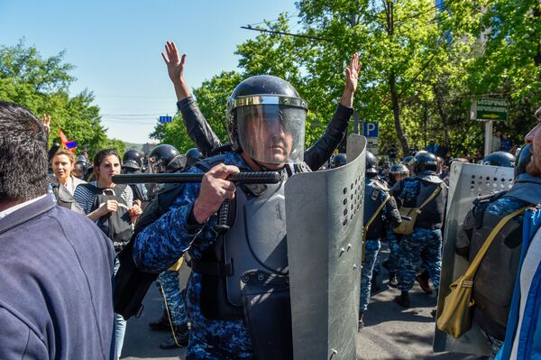 Բաղրամյանի պողատայում անկարգություններ։ 2018 թվականի ապրիլի 16, Երևան - Sputnik Արմենիա