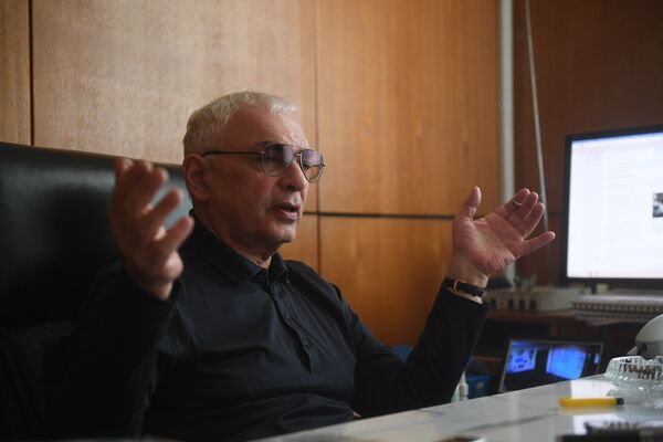 Советский и российский кинорежиссёр, сценарист, кинопродюсер и общественный деятель Карен Шахназаров - Sputnik Армения