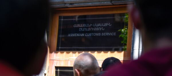 Активисты на улицах города (17 апреля 2018). Ереван Активисты на улицах города (17 апреля 2018). Ереван - Sputnik Արմենիա