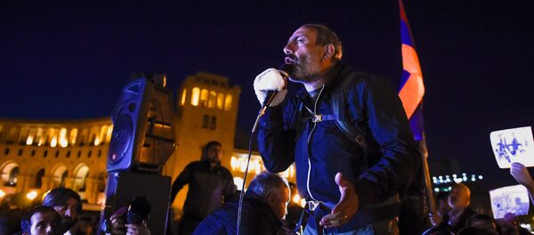 Митинг оппозиции на площади Республики (17 апреля 2018). Ереван - Sputnik Արմենիա