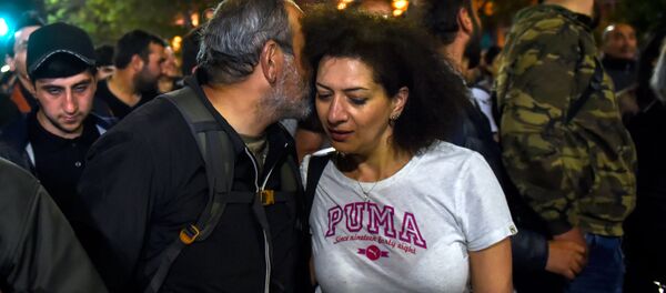 Никол Пашинян и Анна Акопян - Sputnik Армения