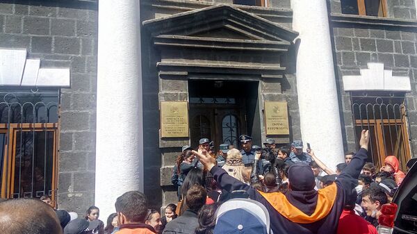 Администрация Ширакской области (18 апреля 2018). Гюмри Администрация Ширакской области (18 апреля 2018). Гюмри - Sputnik Армения