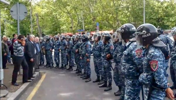 Ситуация на площади Франции (18 апреля 2018). Ереван - Sputnik Армения