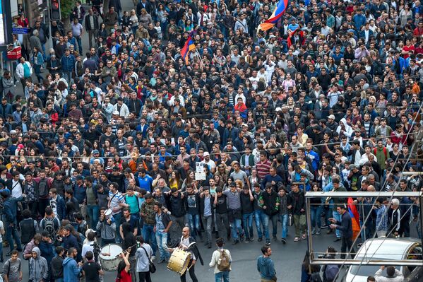 Улица Амиряна перед митингом, огранизованным протестным движением Мой шаг (18 апреля 2018). Ереван - Sputnik Армения