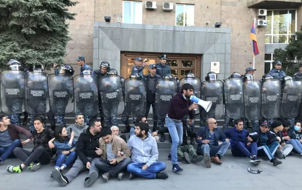 Ситуация у правительственного здания (19 апреля 2018). Ереван - Sputnik Армения