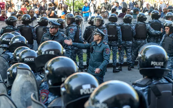 Ситуация у правительственного здания (19 апреля 2018). Ереван Ситуация у правительственного здания (19 апреля 2018). Ереван - Sputnik Армения