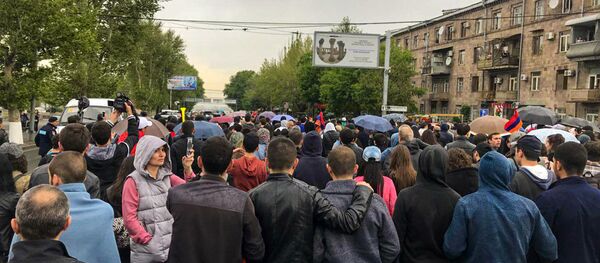 Протестующие на улице Ленинградян (20 апреля 2018). Ереван Протестующие на улице Ленинградян (20 апреля 2018). Ереван - Sputnik Արմենիա