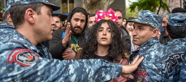 Ситуация на улице Амирян (20 апреля 2018). Ереван - Sputnik Արմենիա