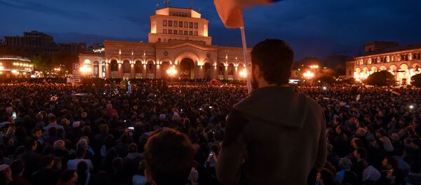 Митинг на Площади Республики (20 апреля 2018). Ереван Митинг на Площади Республики (20 апреля 2018). Ереван - Sputnik Армения