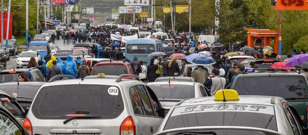 Акция протеста оппозиции в округе Нор Норк (21 апреля 2018). Ереван Акция протеста оппозиции в округе Нор Норк (21 апреля 2018). Ереван - Sputnik Արմենիա