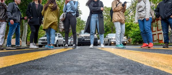 Ситуация на перекрестке проспекта Саят Нова и улицы Абовяна (21 апреля 2018). Ереван Ситуация на перекрестке проспекта Саят Нова и улицы Абовяна (21 апреля 2018). Ереван - Sputnik Արմենիա