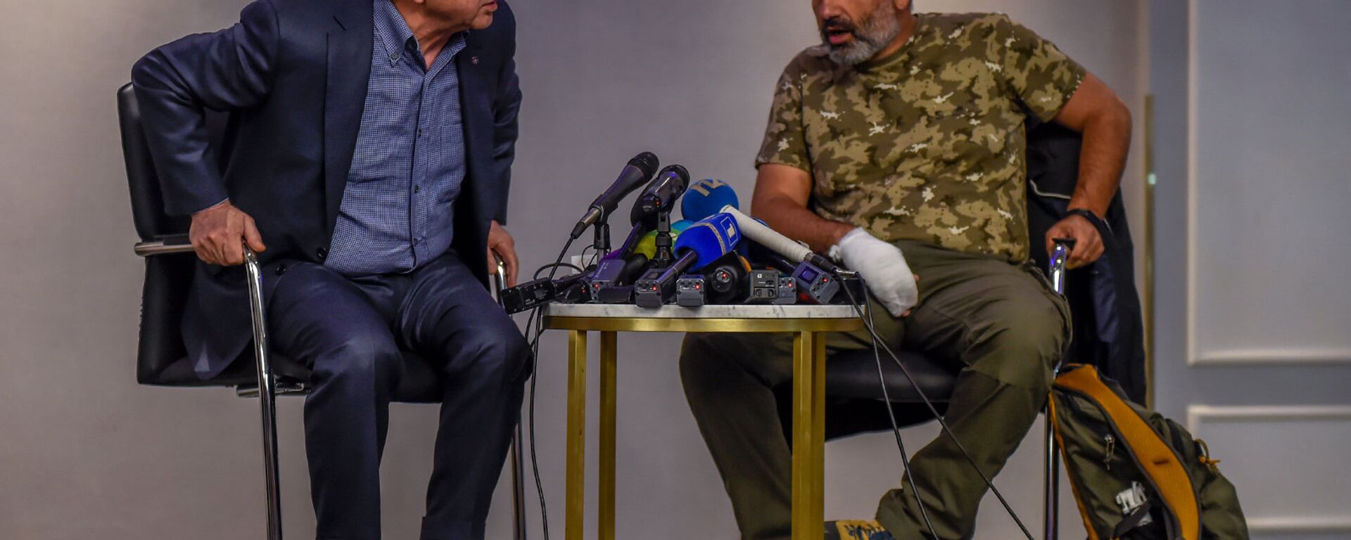 Встреча Премьер-министра РА Сержа Саргсяна и лидера оппозиционной фракции Елк Никола Пашиняна (22 апреля 2018). Гостиница Marriott Armenia, Ереван - Sputnik Армения, 1920, 14.02.2021