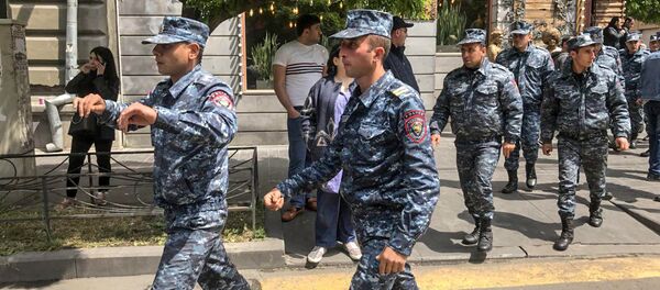 Улица Амиряна (22 апреля 2018). Еревaн - Sputnik Армения