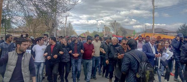 Шествие по улице Мусаеляна (23 апреля 2018). Гюмри Шествие по улице Мусаеляна (23 апреля 2018). Гюмри - Sputnik Արմենիա