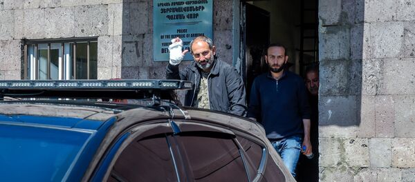 Никол Пашинян, Арарат Мирзоян и Сасун Микаелян - Sputnik Արմենիա