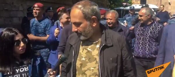 Лидер оппозиции, депутат парламента Никол Пашинян только что был освобожден - Sputnik Армения