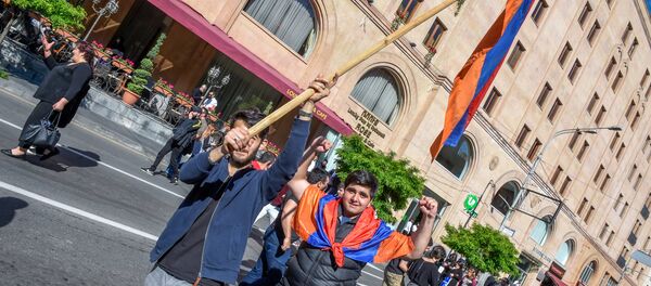 Улица Амиряна после информации об отставке Сержа Саргсяна с поста Премьер-министра страны (23 апреля 2018). Еревaн Улица Амиряна после информации об отставке Сержа Саргсяна с поста Премьер-министра страны (23 апреля 2018). Еревaн - Sputnik Արմենիա