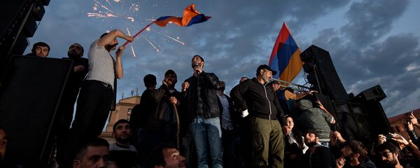 Митинг протестного движения Мой шаг на площади Республики (23 апреля 2018). Ереван Митинг протестного движения Мой шаг на площади Республики (23 апреля 2018). Ереван - Sputnik Армения