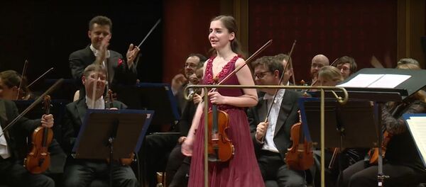 Скрипачка Диана Адамян Скрипачка Диана Адамян - Sputnik Армения