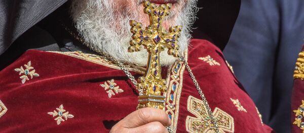 Католикос всех армян Гарегин 2-ой в мемориальном комплексе Цицернакаберд (24 апреля 2018). Ереван Католикос всех армян Гарегин 2-ой в мемориальном комплексе Цицернакаберд (24 апреля 2018). Ереван - Sputnik Армения