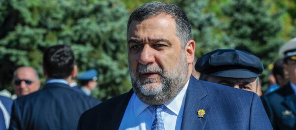 Рубен Варданян в мемориальном комплексе Цицернакаберд (24 апреля 2018). Ереван - Sputnik Армения