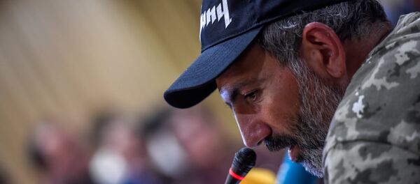 Пресс-конференция Никола Пашиняна (24 апреля 2018). Гостиница Marriott Armenia, Ереван Пресс-конференция Никола Пашиняна (24 апреля 2018). Гостиница Marriott Armenia, Ереван - Sputnik Армения