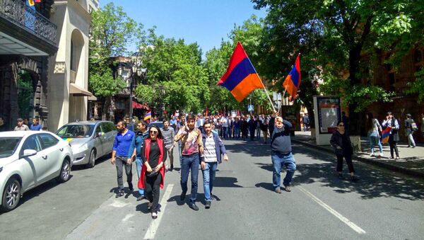 Ситуация на улице Абовяна (25 апреля 2018). Ереван - Sputnik Արմենիա