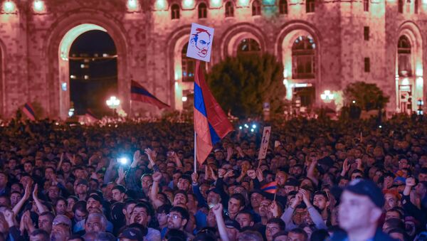 Митинг протестного движения на площади Республики (25 апреля 2018). Ереван - Sputnik Արմենիա