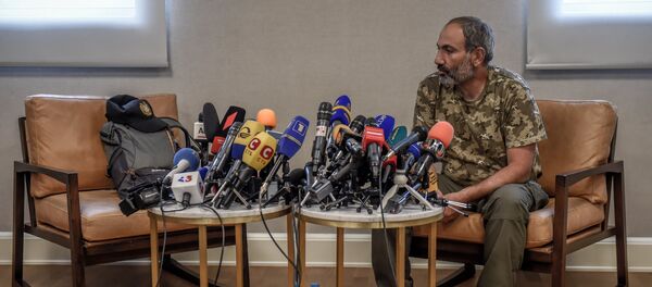 Пресс-конференция Никола Пашиняна (27 апреля 2018). Гостиница Marriott Armenia, Ереван Пресс-конференция Никола Пашиняна (27 апреля 2018). Гостиница Marriott Armenia, Ереван - Sputnik Արմենիա