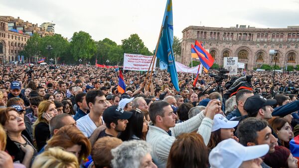 Митинг на площади Республики (29 апреля 2018). Еревaн - Sputnik Армения