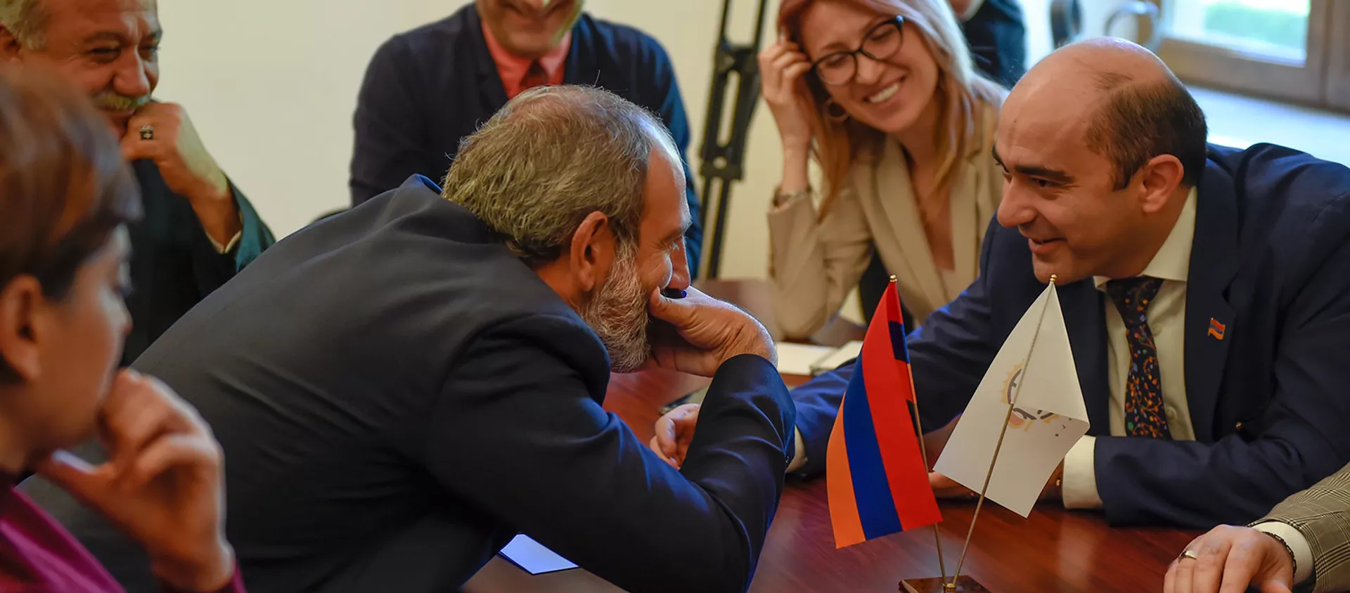 Депутаты оппозиционной фракции Елк в НС (30 апреля 2018). Еревaн - Sputnik Армения, 1920, 28.02.2021