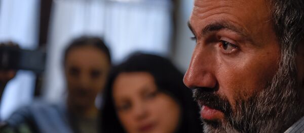 Лидер оппозиционной фракции Елк в НС Никол Пашинян (30 апреля 2018). Еревaн Лидер оппозиционной фракции Елк в НС Никол Пашинян (30 апреля 2018). Еревaн - Sputnik Արմենիա