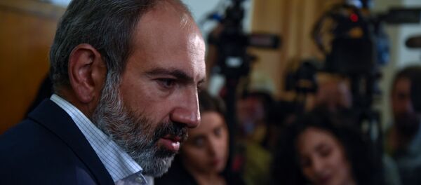 Интервью лидера оппозиционной фракции Елк Никола Пашиняна в НС (30 апреля 2018). Еревaн - Sputnik Արմենիա