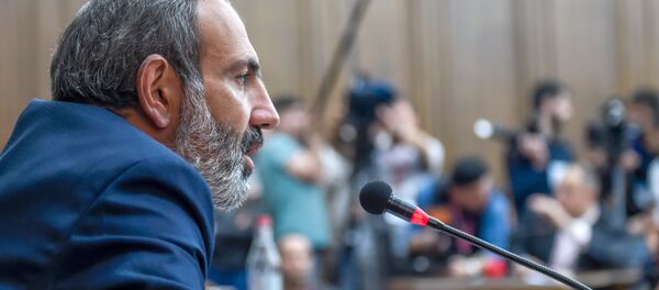 Встреча парламентской фракции РПА с кандидатом в Премьеры Николом Пашиняном (30 апреля 2018). Еревaн - Sputnik Армения