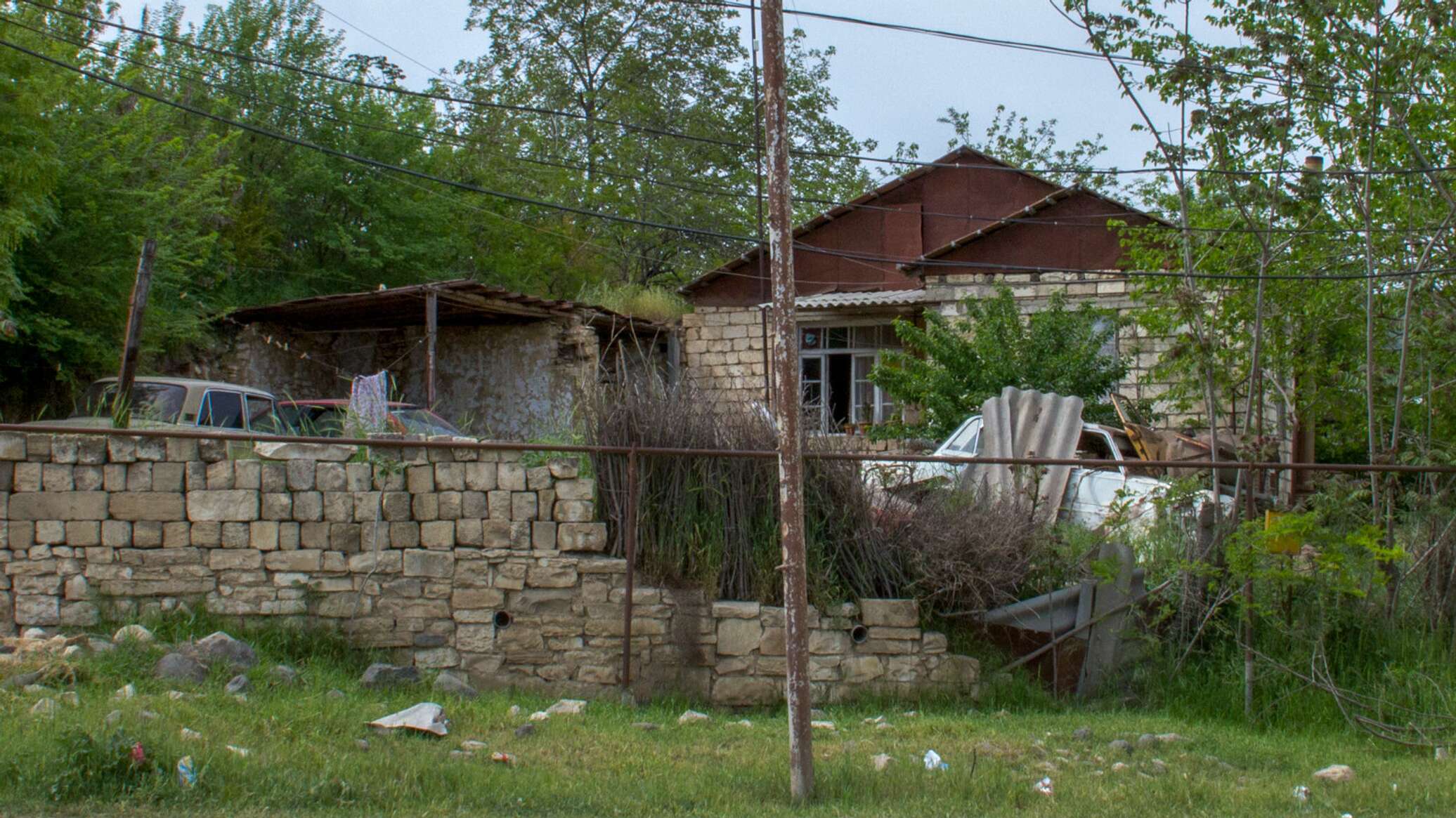 Разбой в армянском селе: грабители вынесли из дома пенсионерки золото и  деньги - 09.07.2019, Sputnik Армения