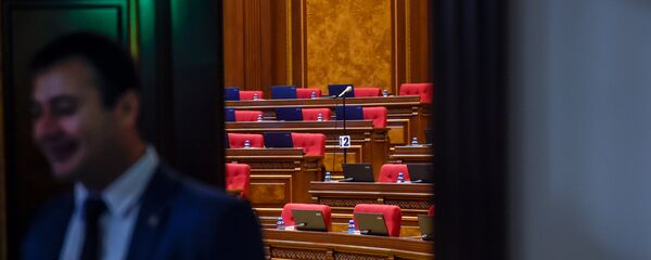 Зал заседаний НС Армении перед выборами (1 мая 2018). Еревaн Зал заседаний НС Армении перед выборами (1 мая 2018). Еревaн - Sputnik Արմենիա