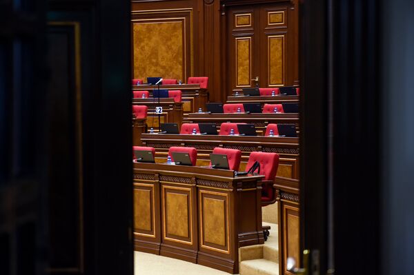 «Թավշյա» 2018-ը․ հեռացող տարվա նշանակալի իրադարձությունները Հայաստանում «Թավշյա» 2018-ը․ հեռացող տարվա նշանակալի իրադարձությունները Հայաստանում - Sputnik Արմենիա