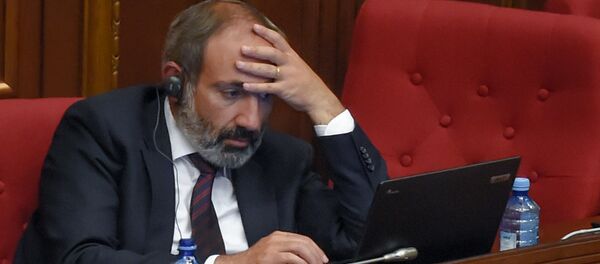 Никол Пашинян на специальном заседании парламента по выборам нового премьер-министра Армении (1 мая 2018). Еревaн - Sputnik Արմենիա