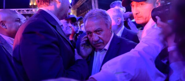 Сасун Микаелян на митинге на площади Республики после специального заседания парламента (1 мая 2018). Еревaн Сасун Микаелян на митинге на площади Республики после специального заседания парламента (1 мая 2018). Еревaн - Sputnik Армения