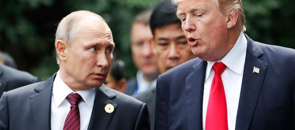 Президенты России и США Владимир Путин и Дональд Трамп во время саммита лидеров Азиатско-Тихоокеанского экономического сотрудничества (11 ноября 2017). Дананг, Вьетнам Президенты России и США Владимир Путин и Дональд Трамп во время саммита лидеров Азиатско-Тихоокеанского экономического сотрудничества (11 ноября 2017). Дананг, Вьетнам - Sputnik Армения