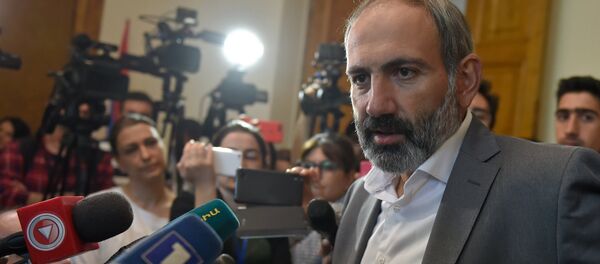 Интерьвю Никола Пашиняна в НС (3 мая 2018). Еревaн - Sputnik Արմենիա