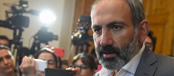 Интерьвю Никола Пашиняна в НС (3 мая 2018). Еревaн - Sputnik Армения