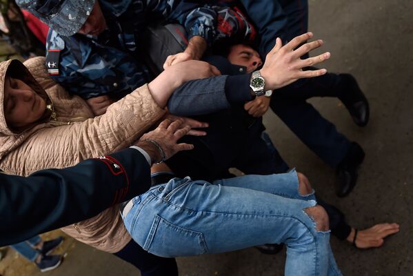 Իրավիճակը Ազատության պողոտայում։ 2018 թվականի ապրիլի 20, Երևան - Sputnik Արմենիա