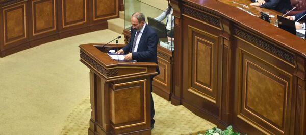 Кандидат в премьер-министры Армении Никол Пашинян в Национальном Собрании Армении (8 мая 2018). Еревaн Кандидат в премьер-министры Армении Никол Пашинян в Национальном Собрании Армении (8 мая 2018). Еревaн - Sputnik Армения