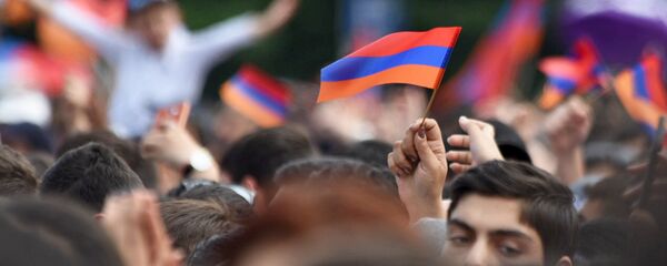 Площадь Республики после выбора Никола Пашиняна премьер-министром Армении (8 мая 2018). Еревaн - Sputnik Армения