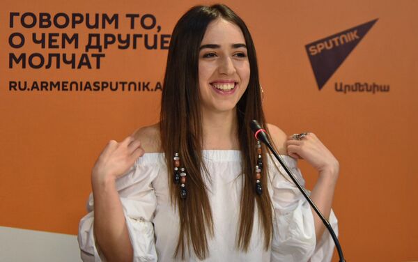 Пресс-конференция певицы Србуи Саркисян (11 мая 2018). Еревaн - Sputnik Армения