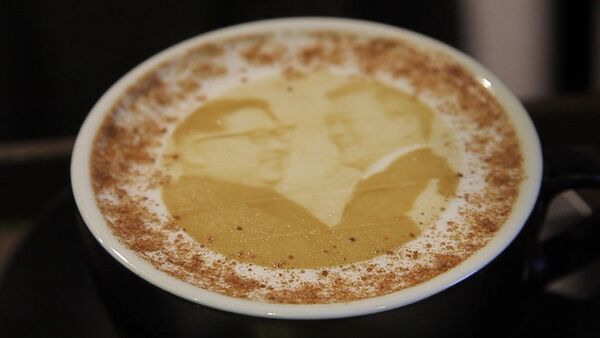 Кофе с изображением лидеров Корей появилось в одной из кофеен Кореи - Sputnik Армения