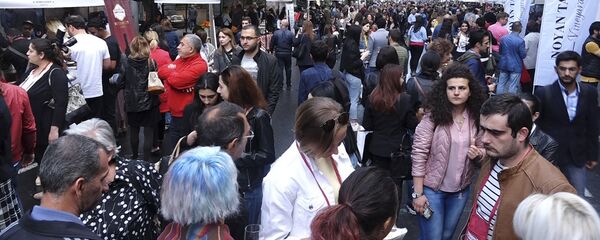 В Ереване отметили Винные дни В Ереване отметили Винные дни - Sputnik Армения