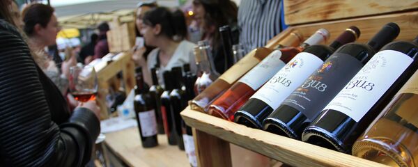 Праздничное настроение на Винных днях (12 мая 2018). Ереван - Sputnik Армения